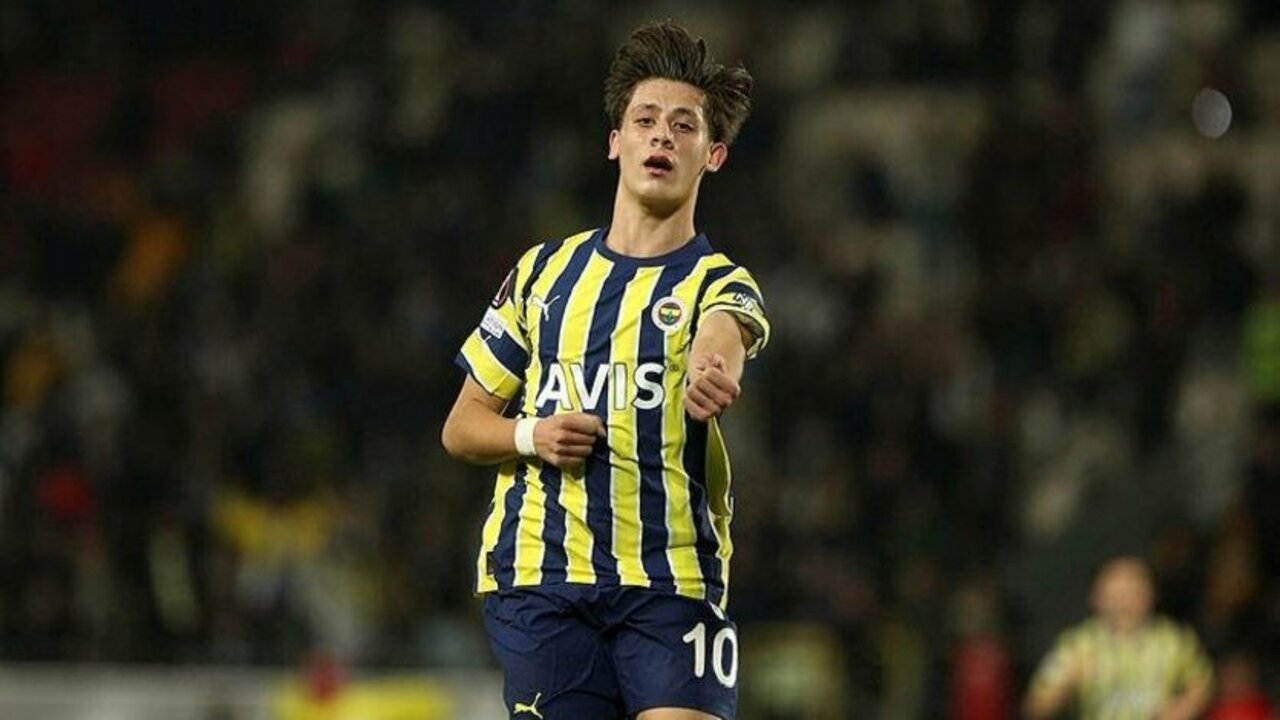 Arda Güler Fenerbahçe tarihine geçti! Avrupa kupalarında gol atan en genç oyuncu oldu...