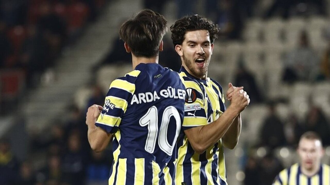 Dinamo Kiev 0 - 2 Fenerbahçe | Geniş özet izle...
