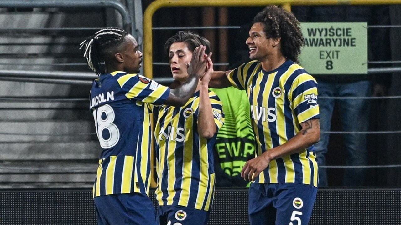 Jorge Jesus tarihe, Fenerbahçe uçuşa geçti! Kanarya namağlup tamamladı...
