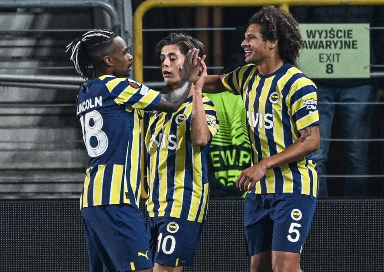 Jorge Jesus tarihe, Fenerbahçe uçuşa geçti! Kanarya namağlup tamamladı...