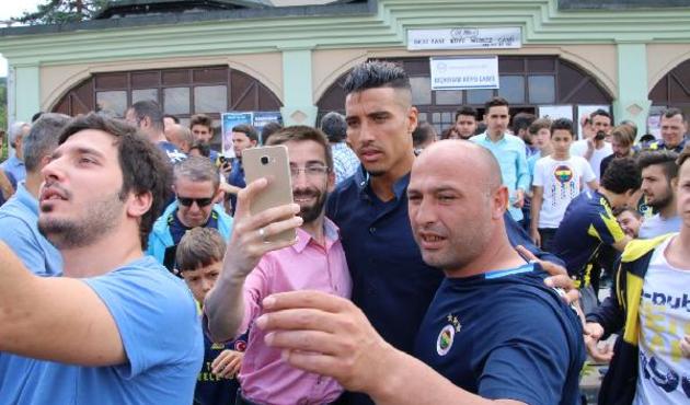 Fenerbahçe'nin yeni yıldızı Dirar'ın ilk Cuması! "Süper bir andı"