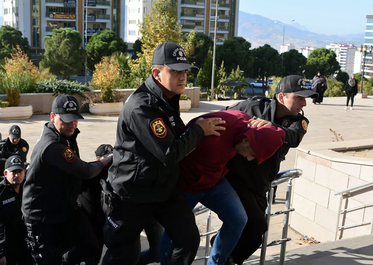 Araç kiralama vaadiyle milyonluk vurgun yaptılar