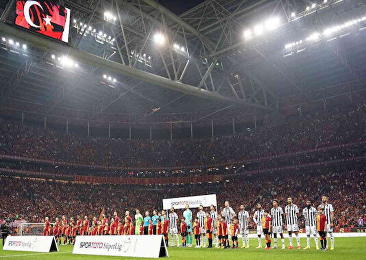 Dev derbide Jorge Jesus sürprizi! Portekizli teknik adam karşılaşmayı yerinde izliyor...