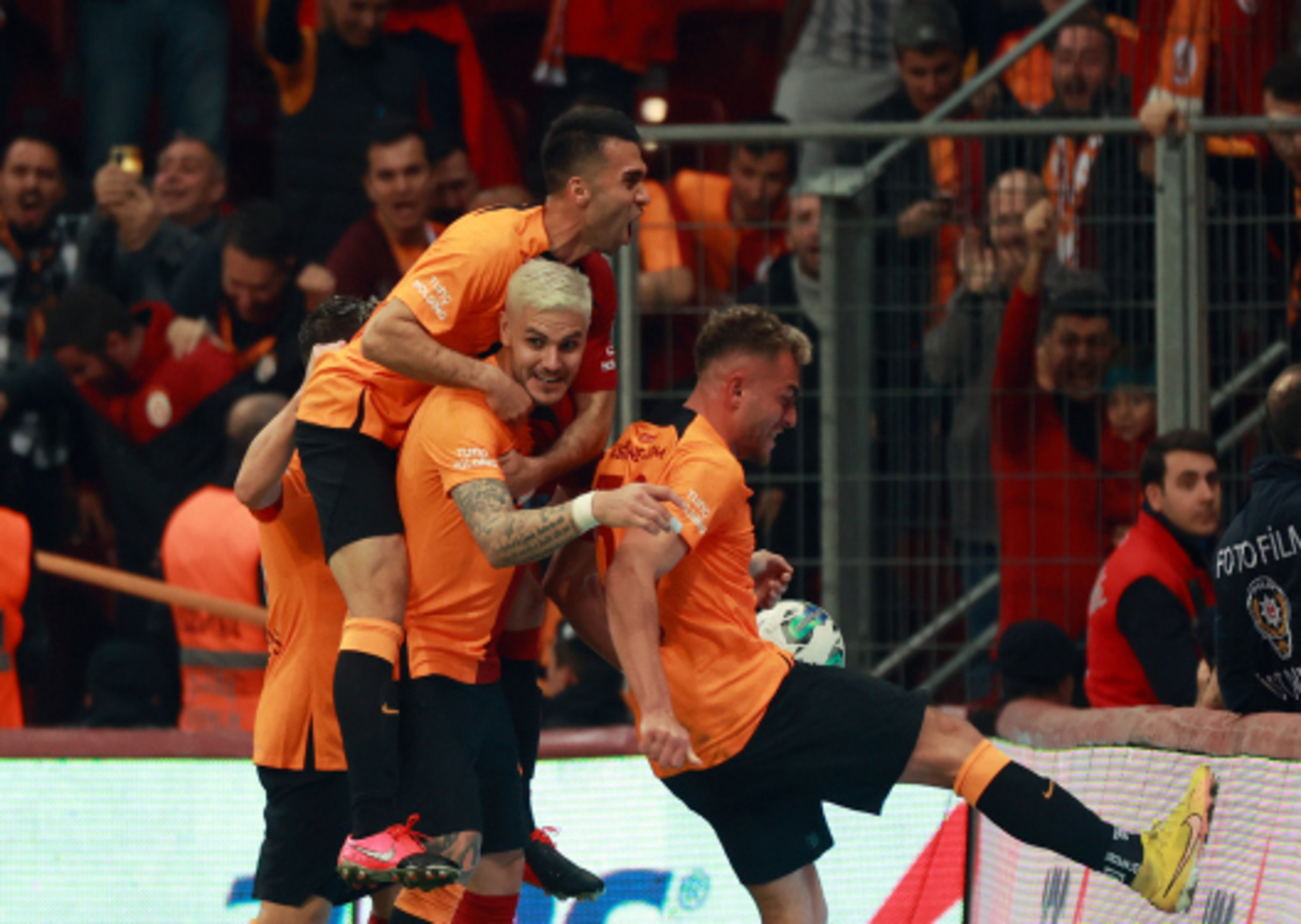 Galatasaray - Beşiktaş | Geniş özet izle...