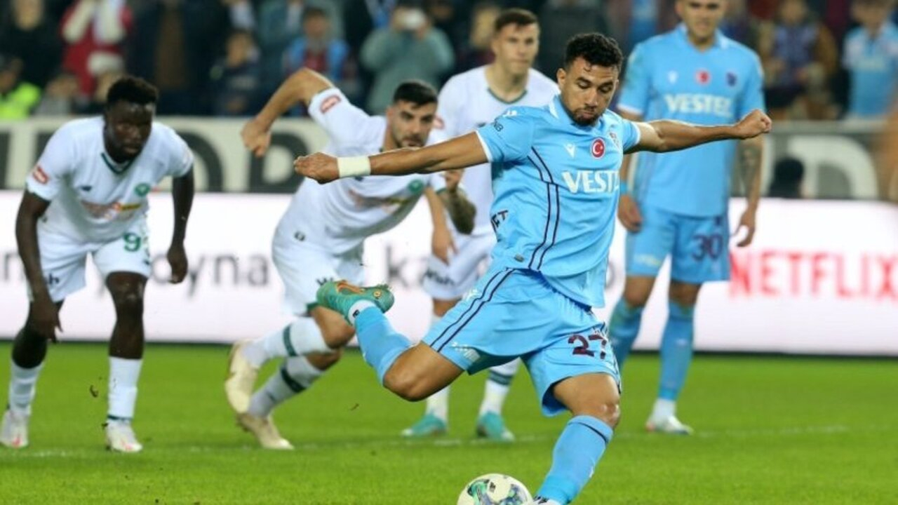 Trabzonspor'un Mısırlı yıldızı Trezeguet Konyaspor maçı sonrası konuştu: Bizim adımıza zor bir durum...