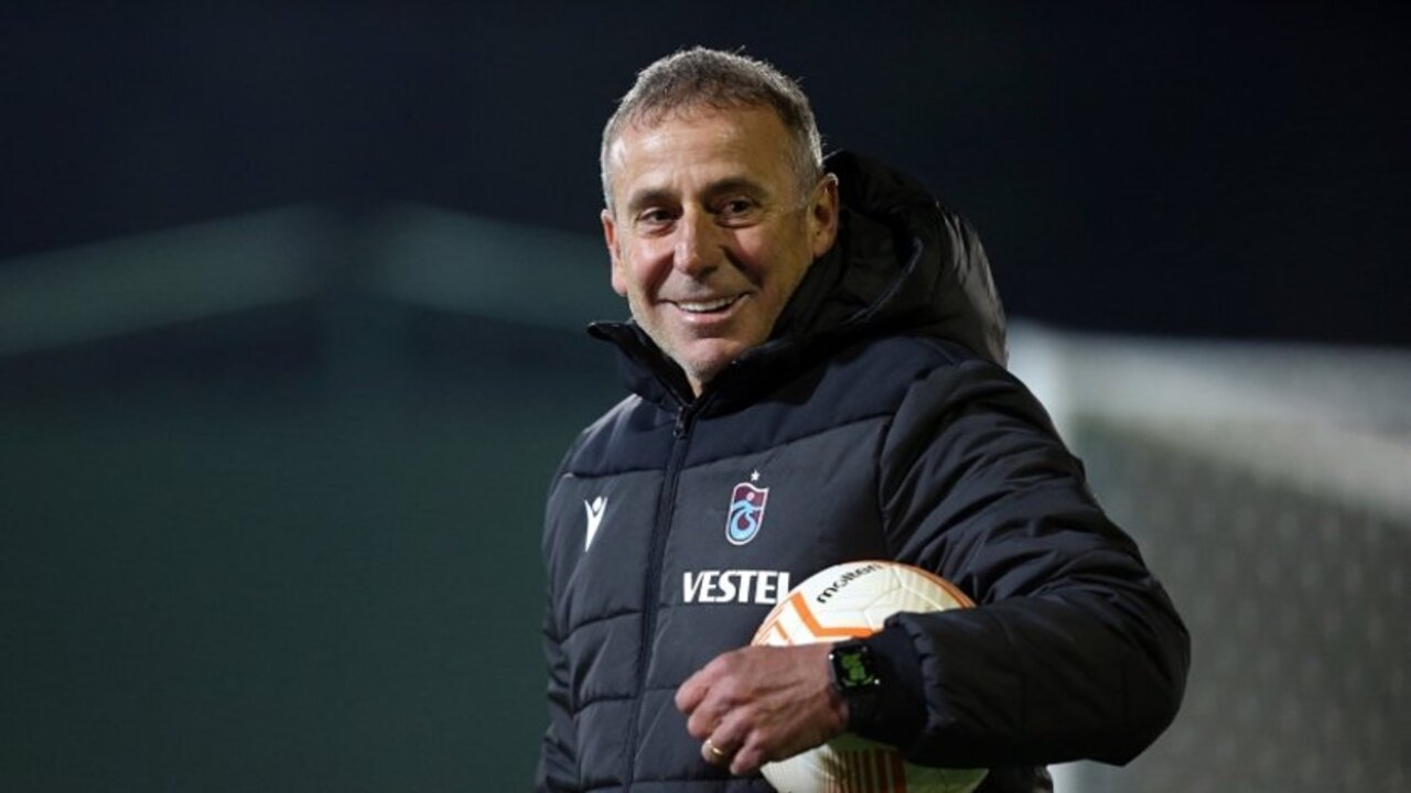 Trabzonspor Teknik Direktörü Abdullah Avcı Konyaspor maçı öncesi konuştu: Üst üste ikinci şampiyonluk...