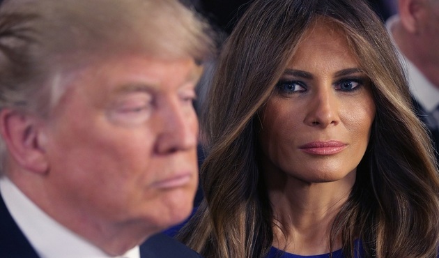 First Lady toplantıyı bastı! Trump ile Putin'in görüşmesi uzayınca...