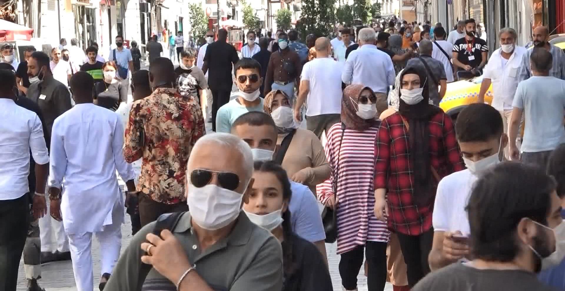 Bakan Koca tarih vererek koronavirüs uyarısı yaptı: Vakalar artabilir