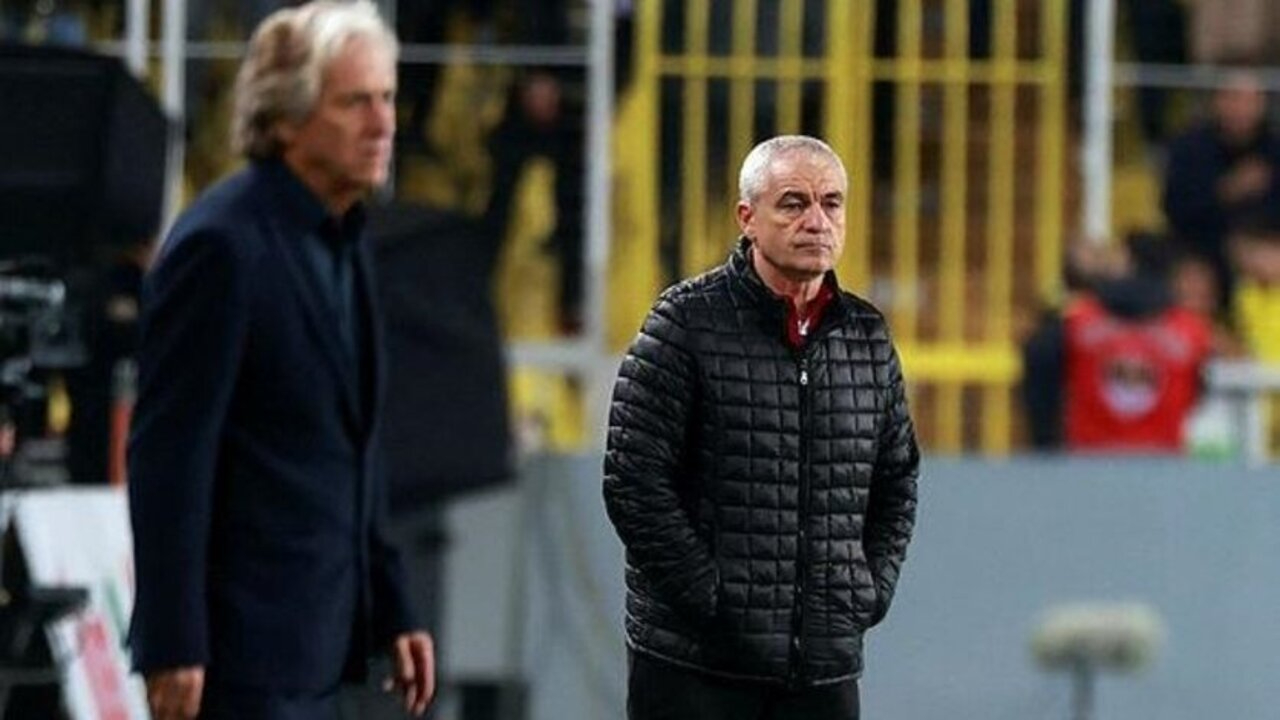 Sivasspor Teknik Direktörü Rıza Çalımbay, Fenerbahçe maçı sonrası konuştu: Çok iyi kurulmuş bir takım...