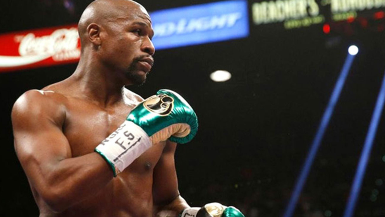 Mayweather gösteri maçına çıkacak
