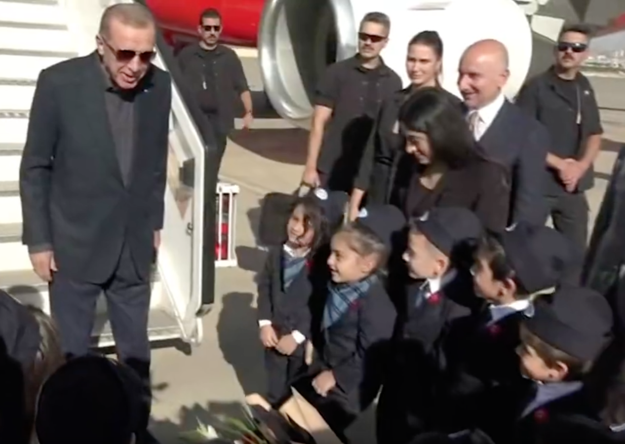 Cumhurbaşkanı Erdoğan’ın ‘minik kondüktörlerle’ sohbeti beğeni topladı