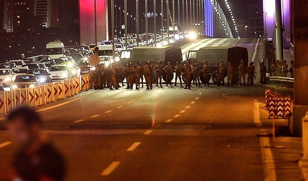 İstanbul'daki 15 Temmuz davalarında ilk karar!