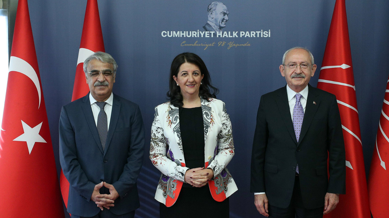 HDP yine Gazi Mustafa Kemal Atatürk'ü anmadı!