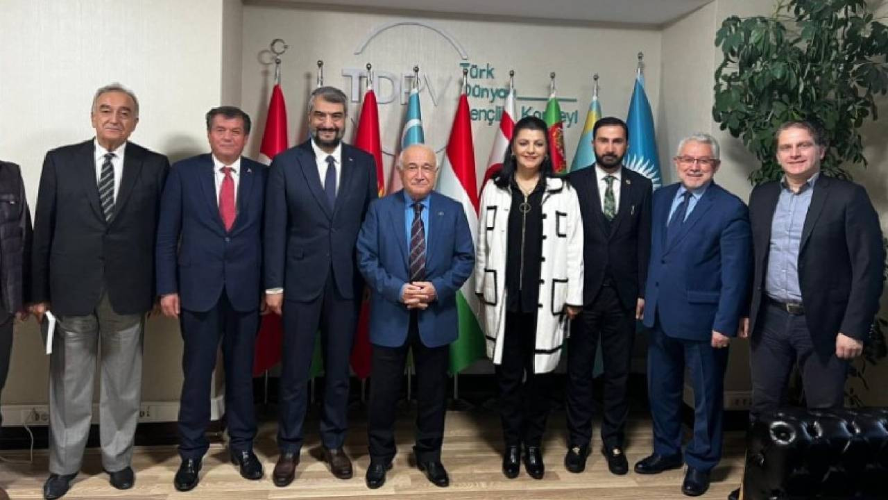 Cemil Çiçek'ten Türk Dünyası Parlamenter Vakfı'na ziyaret