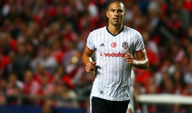Beşiktaş'da flaş gelişme! Yıldız oyuncu ile yollar ayrıldı...