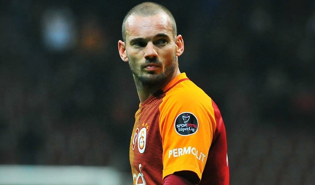 10 numara Belhanda'ya gitti! Fenerbahçe-Galatasaray Sneijder savaşı çıktı!