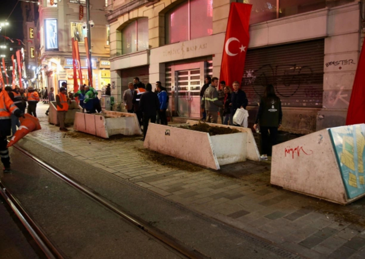 İstiklal Caddesi yaya trafiğine kapatıldı!