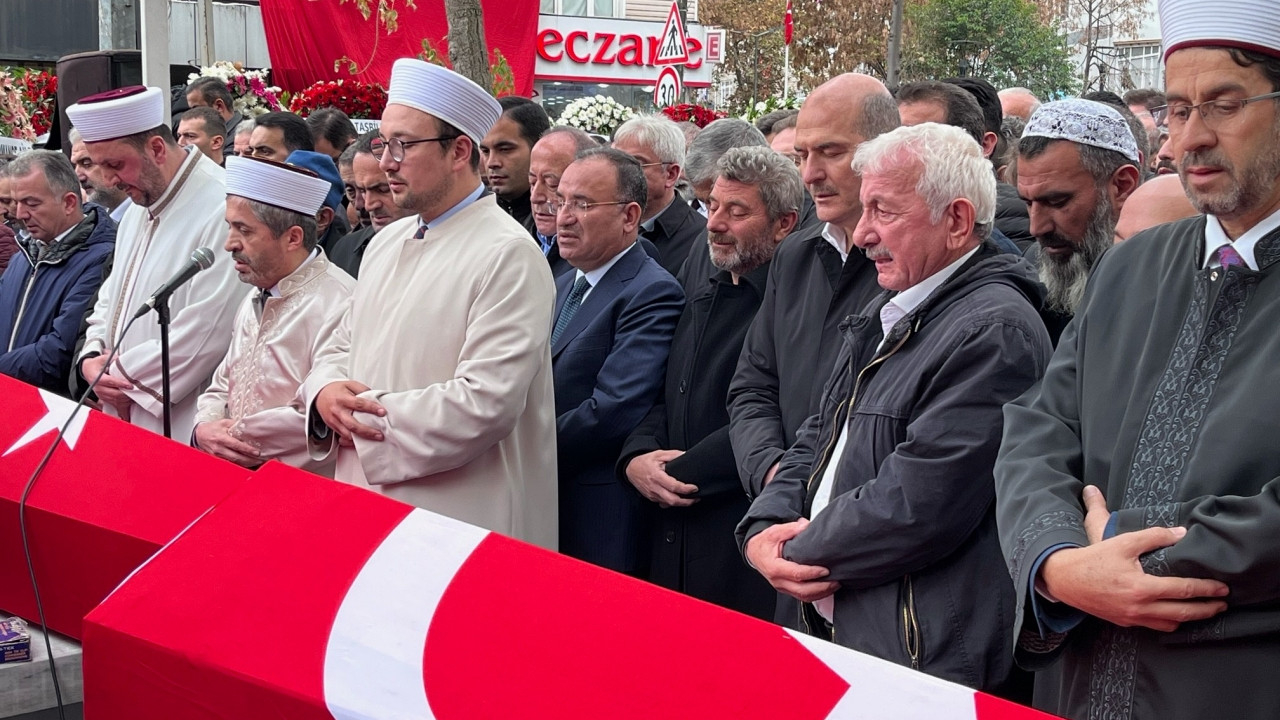 2 çocuk hem yetim hem öksüz kaldı... Taksim şehitleri gözyaşlarıyla son yolculuğuna uğurlandı...