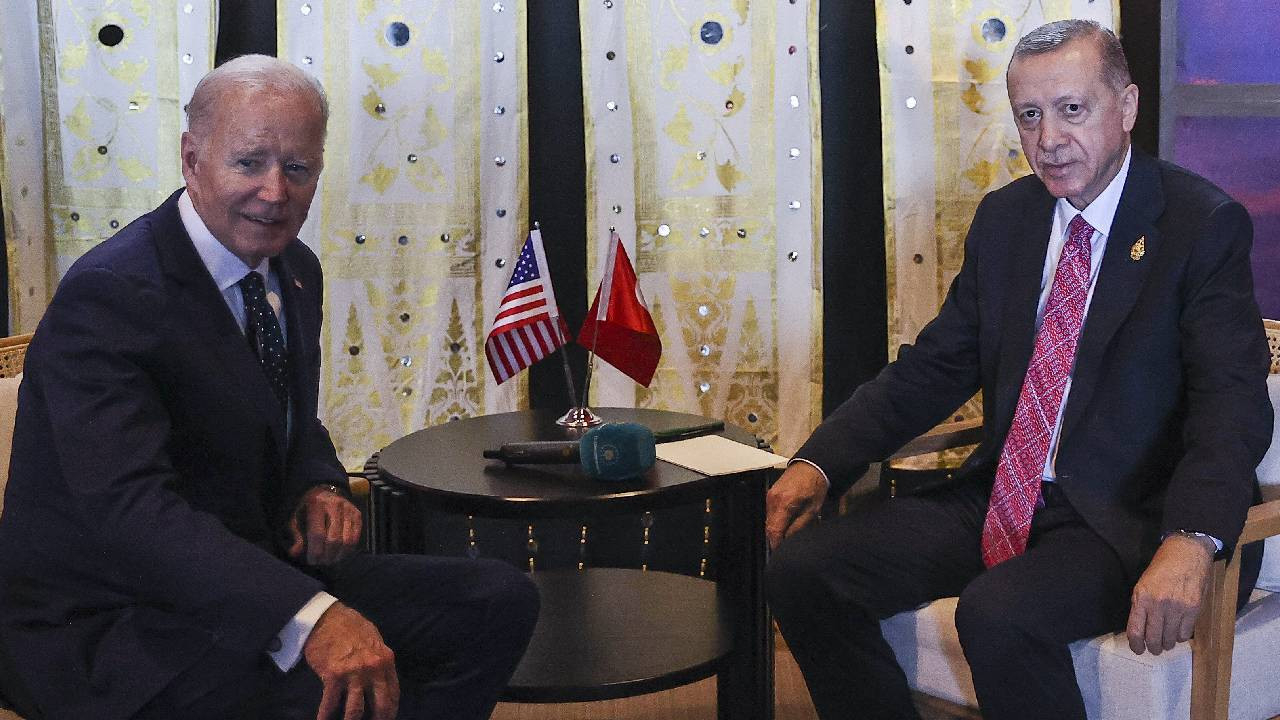 Cumhurbaşkanı Erdoğan, Biden ile görüştü: Biden, Taksim saldırısında ölenler için taziyesini iletti!
