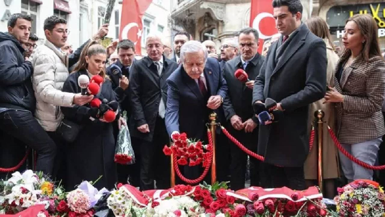 Türkiye teröre karşı dimdik ayakta