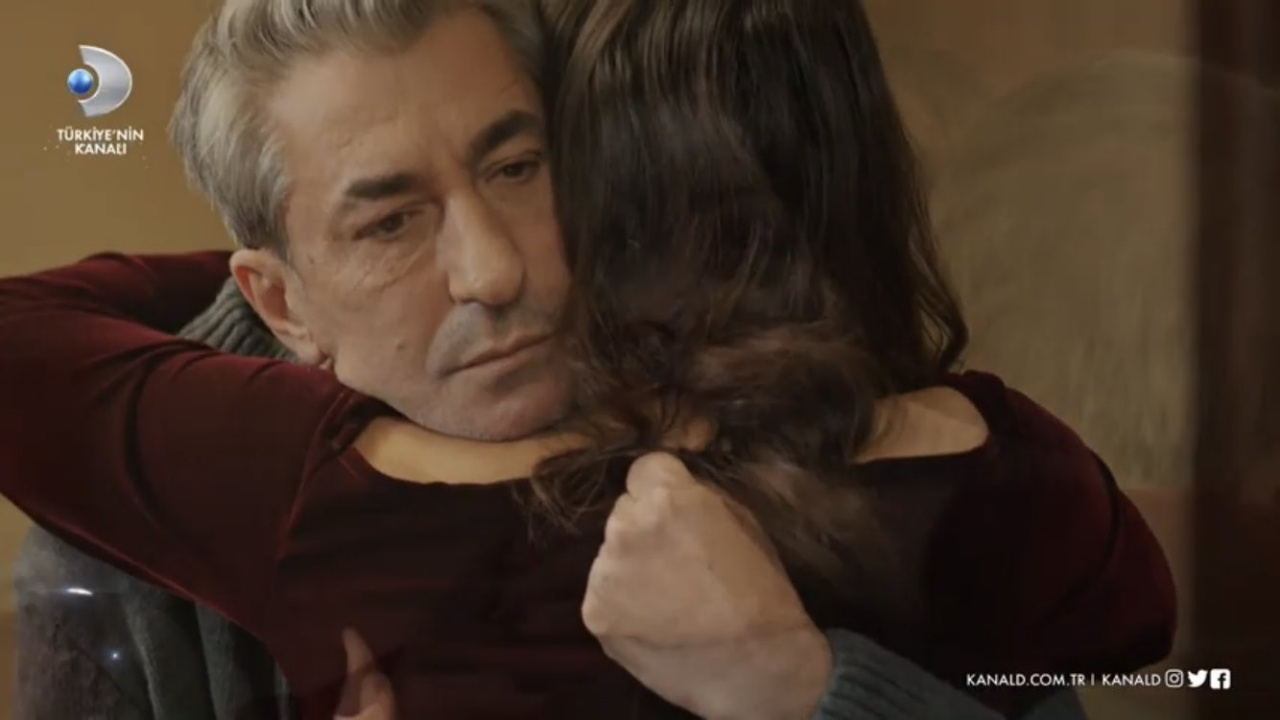 O Kız Dizisinde Komik Anlar! TikTok Fenomeni Yağmur ve Arda Konuk Oldu