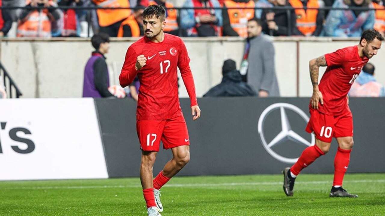 Cengiz Ünder İskoçya maçı sonrası açıklamalarda bulundu: O vuruşu yapmayı çok seviyorum...