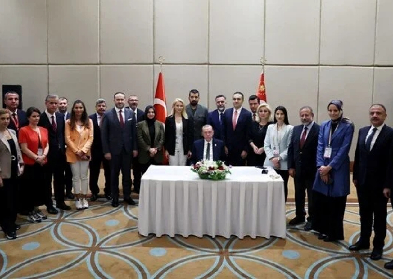 Cumhurbaşkanı Erdoğan'dan İYİ Parti'ye dikkat çeken çağrı: Masayı terk ederek konumunu gözden geçirmeli!