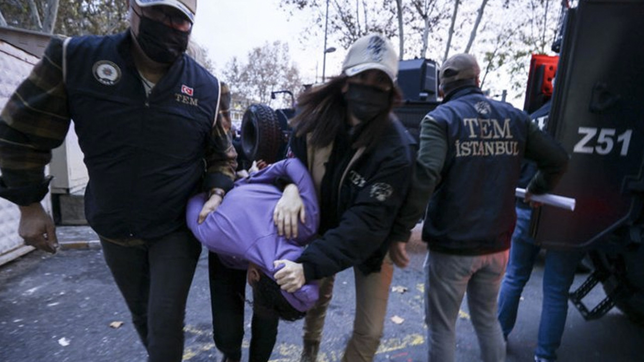 Taksim'deki hain saldırının şüphelileri adliyeye geldi