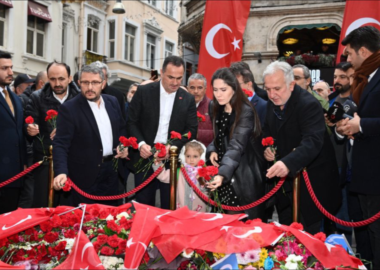 İstiklal Caddesi tıklım tıklım, hayat normale döndü