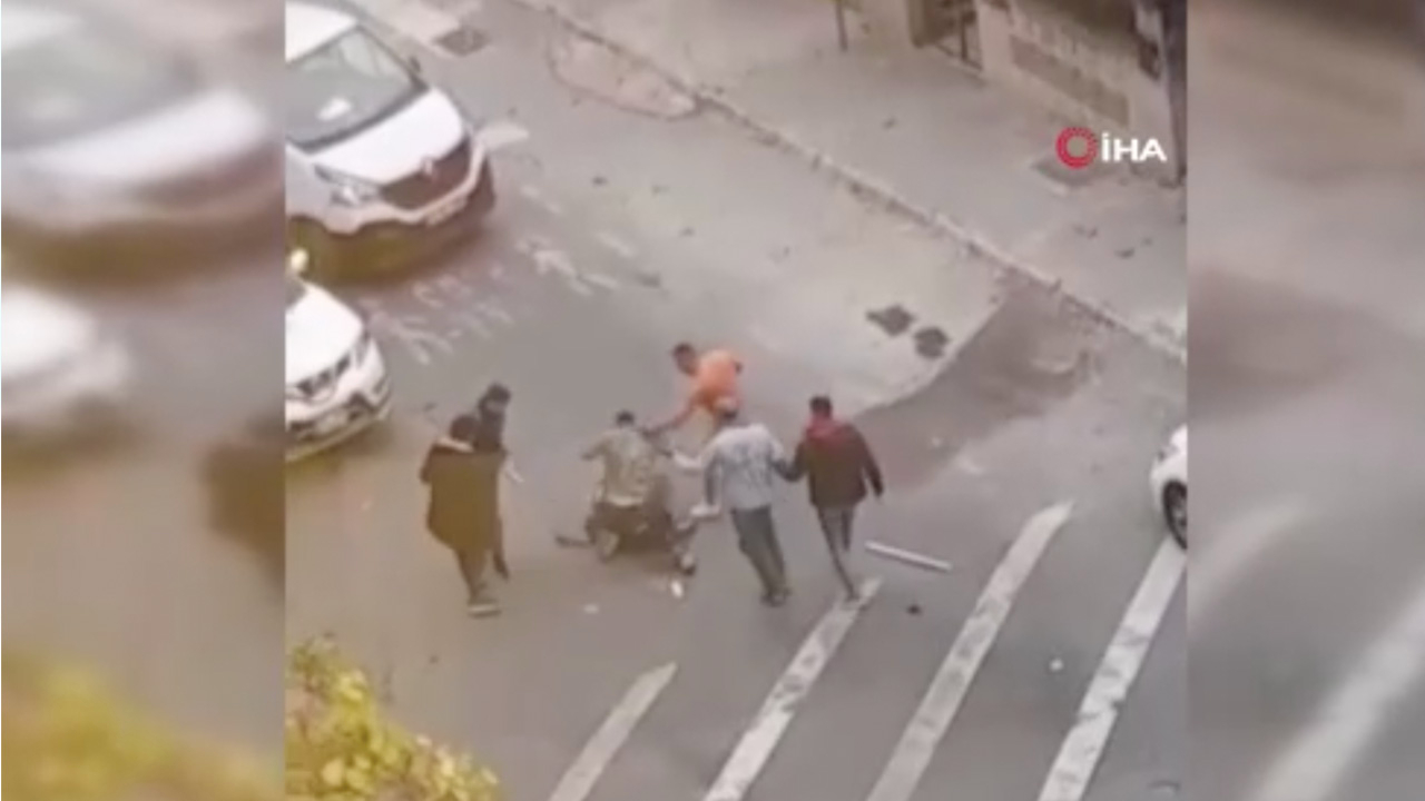 Yol kavgasına gittiği sopayla dayak yedi