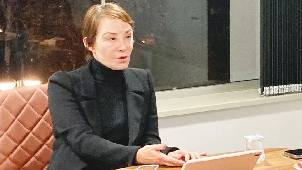Aslı Baykal’dan 'AK Parti’ye' katılıyor iddialarına yanıt
