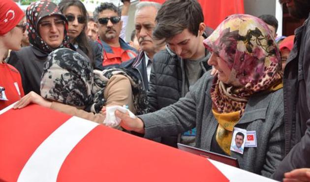 Acılı eşi şehit polisin yokluğuna 81 gün dayanabildi!