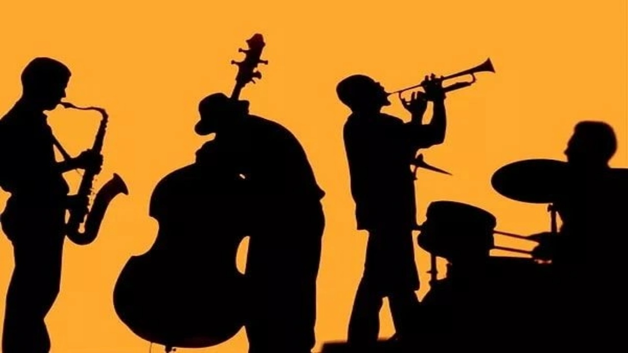 Sevdiğiniz Müzik Türü Kişiliğinizi Ele Veriyor! Sanat Müziği, Rock, Metal...