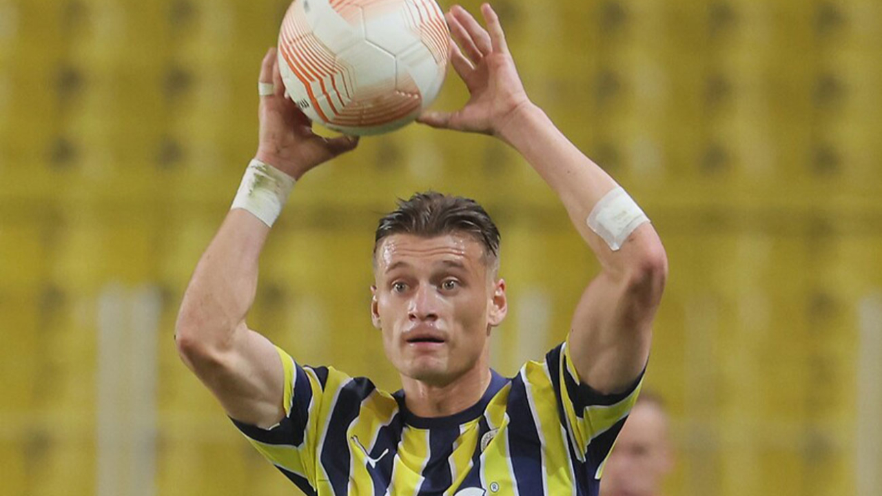 Alioski Fenerbahçe'de kalmak istiyor