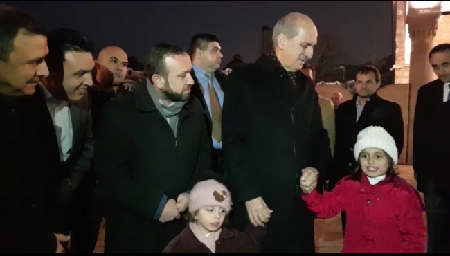 Bakan Kurtulmuş'a Sofya'da duygulandıran sürpriz...
