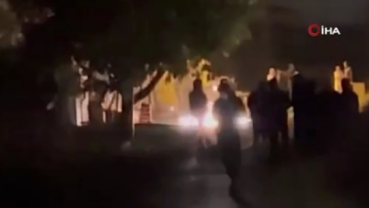 Arnavutköy'de korku dolu gece: Elektrik kabloları bomba gibi patladı!