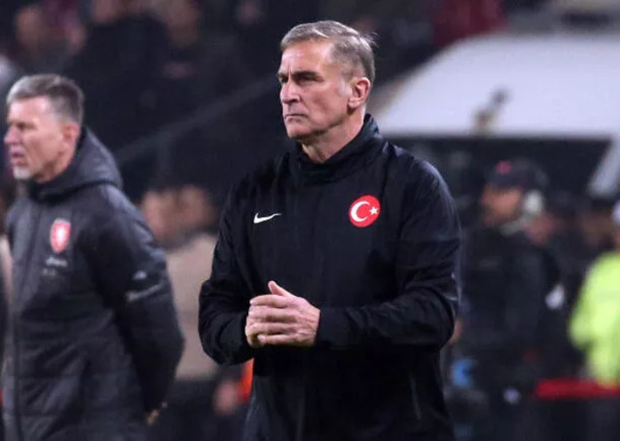 Stefan Kuntz'dan Çekya galibiyeti sonrası konuştu: Beni ve ekibimi rahat bırakırlarsa...