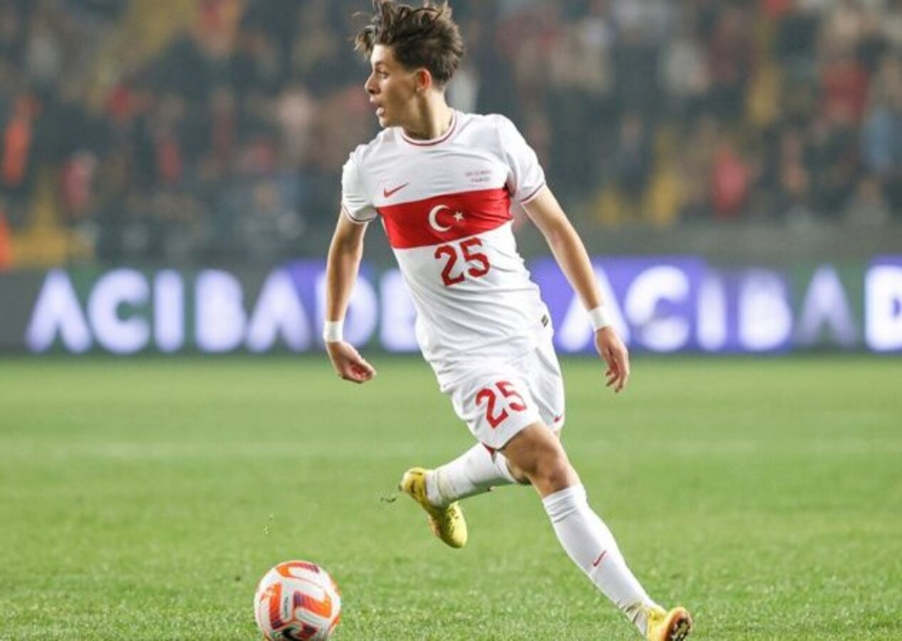 Türkiye - Çekya maçında istenilen oldu! Arda Güler Ay-Yıldızlı formayla siftahını yaptı...