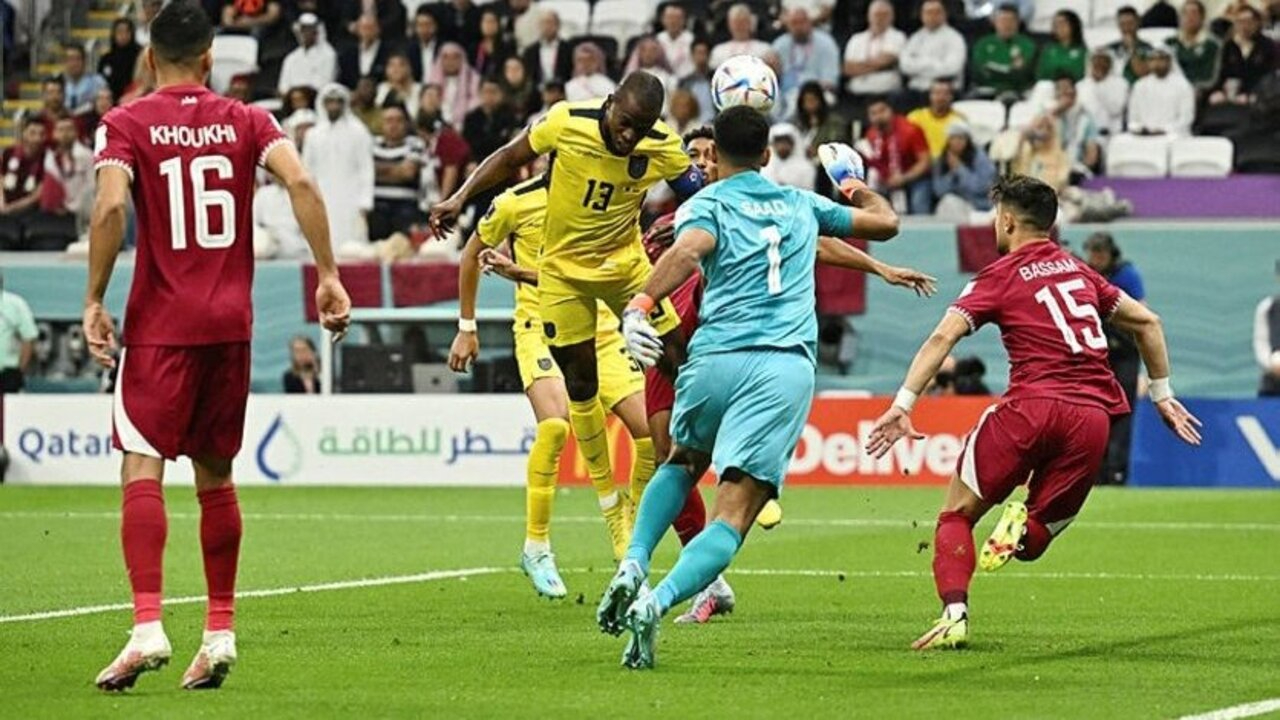 Dünya Kupası'nın ilk golüne VAR engeli! Topu ağlara Enner Valencia göndermişti...