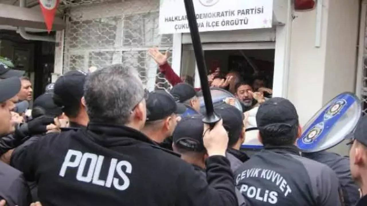 HDP'lilerin provokasyona polis geçit vermedi