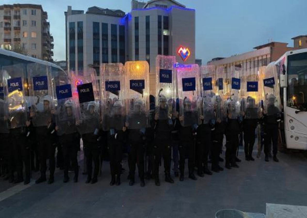 Harekatı protesto etmek isteyen PKK yandaşları gereken cevabı aldı: 47 kişi gözaltına alındı