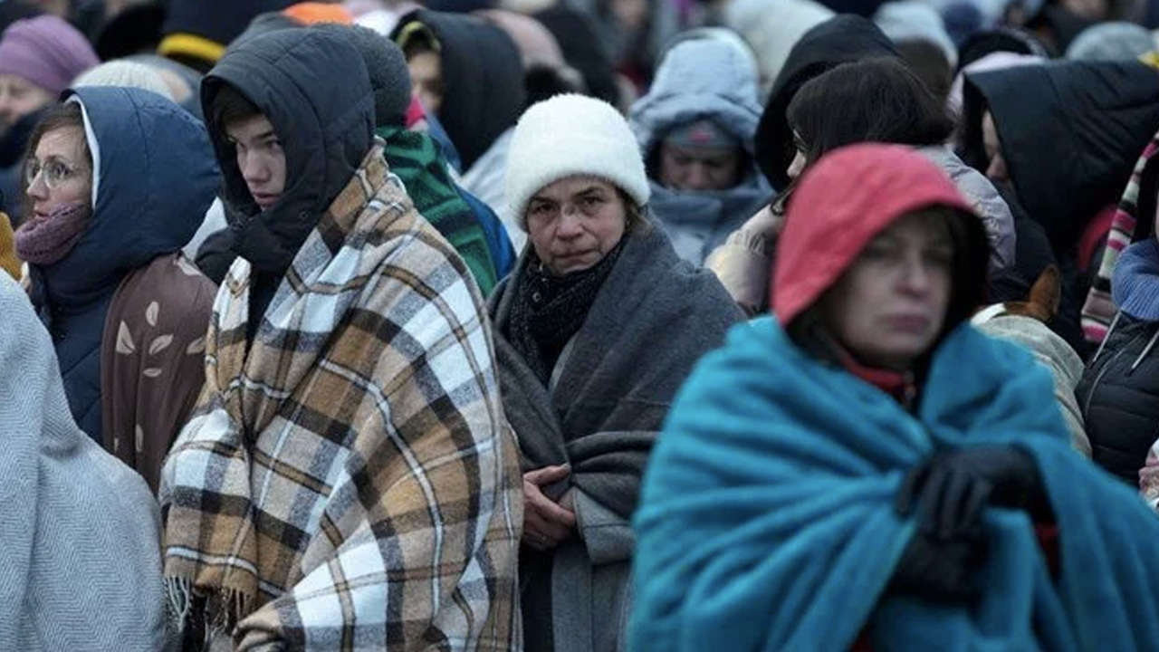 Avrupa'yı yeni göç dalgası bekliyor: 2 milyon Ukraynalı göç edecek