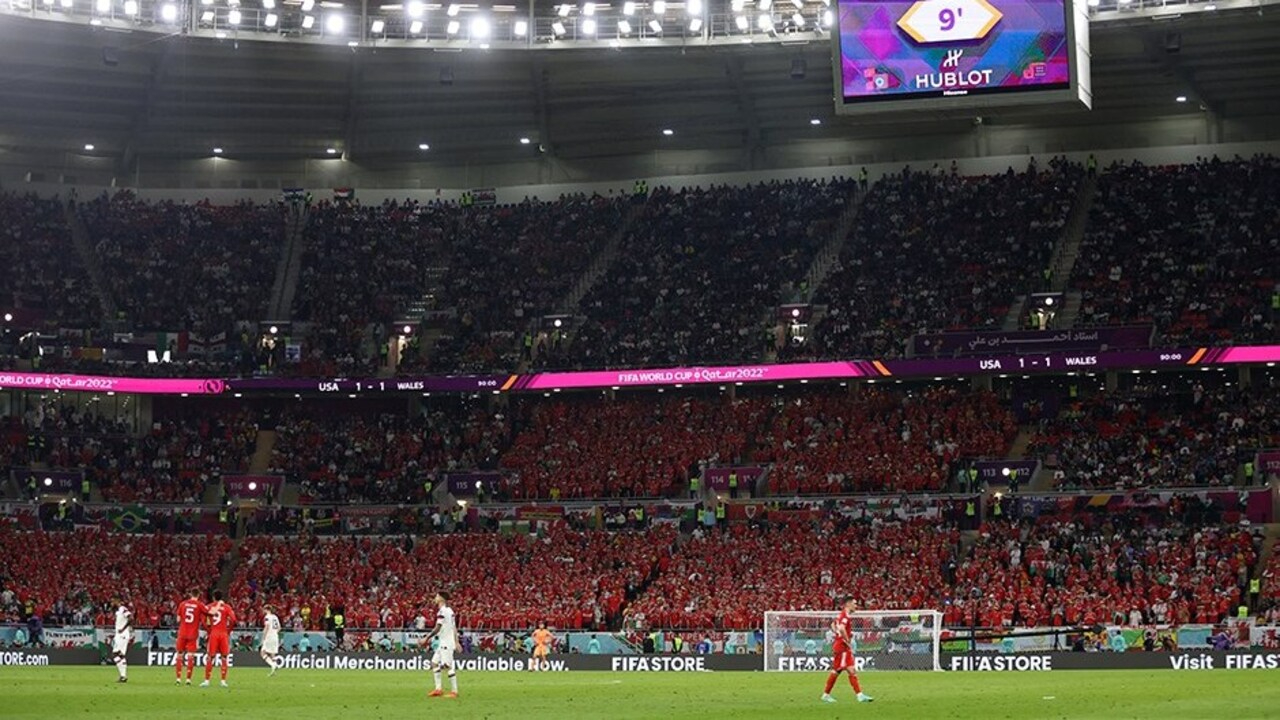 FIFA'dan hakemlere talimat! İlk dört Dünya Kupası maçına neden 64 dakika uzatma eklendi