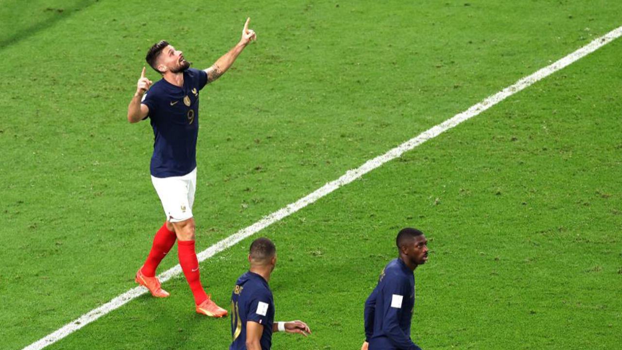 Olivier Giroud, Henry'i yakaladı