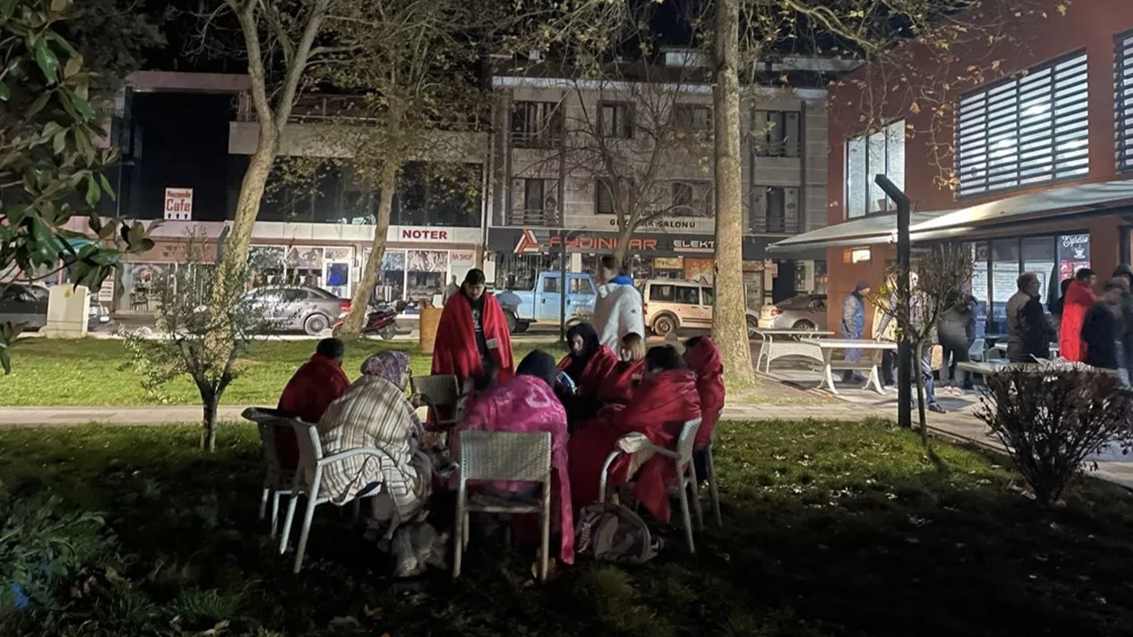 Google herkesi şaşkına çevirdi: Düzce'deki depremden İngiltere'nin etkilendiğini iddia etti