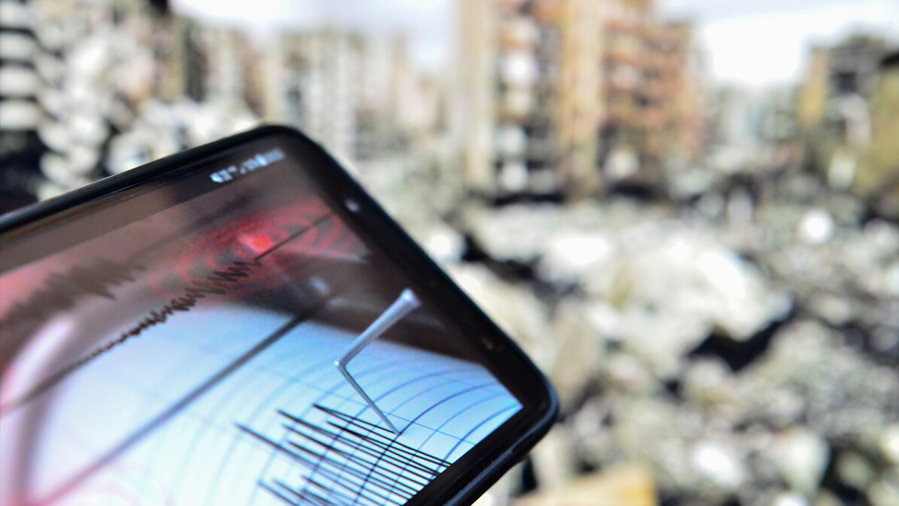 Ünlülerden Düzce deprem paylaşımları