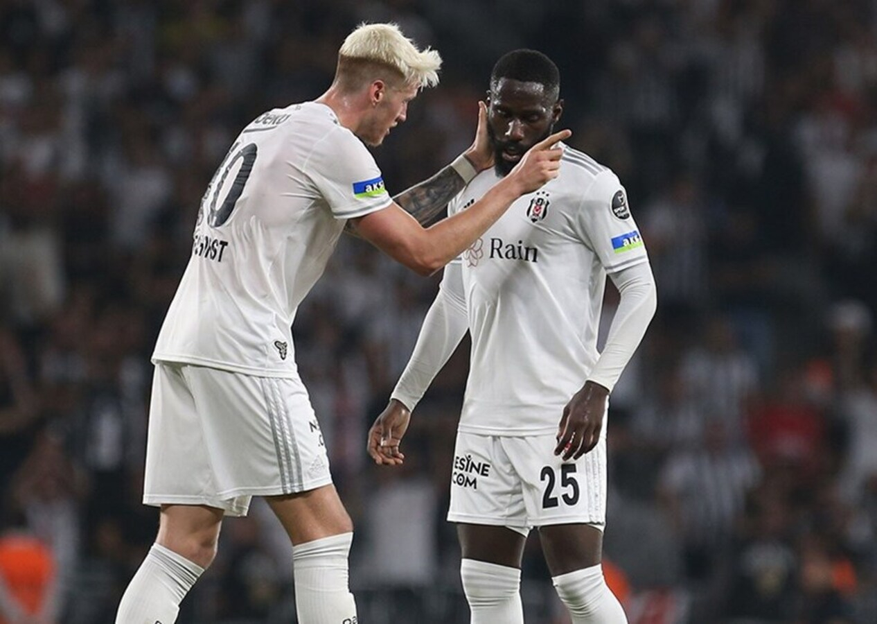 Beşiktaş'ta ayrılık kapıda! Sözleşmedeki o detay ortaya çıktı...