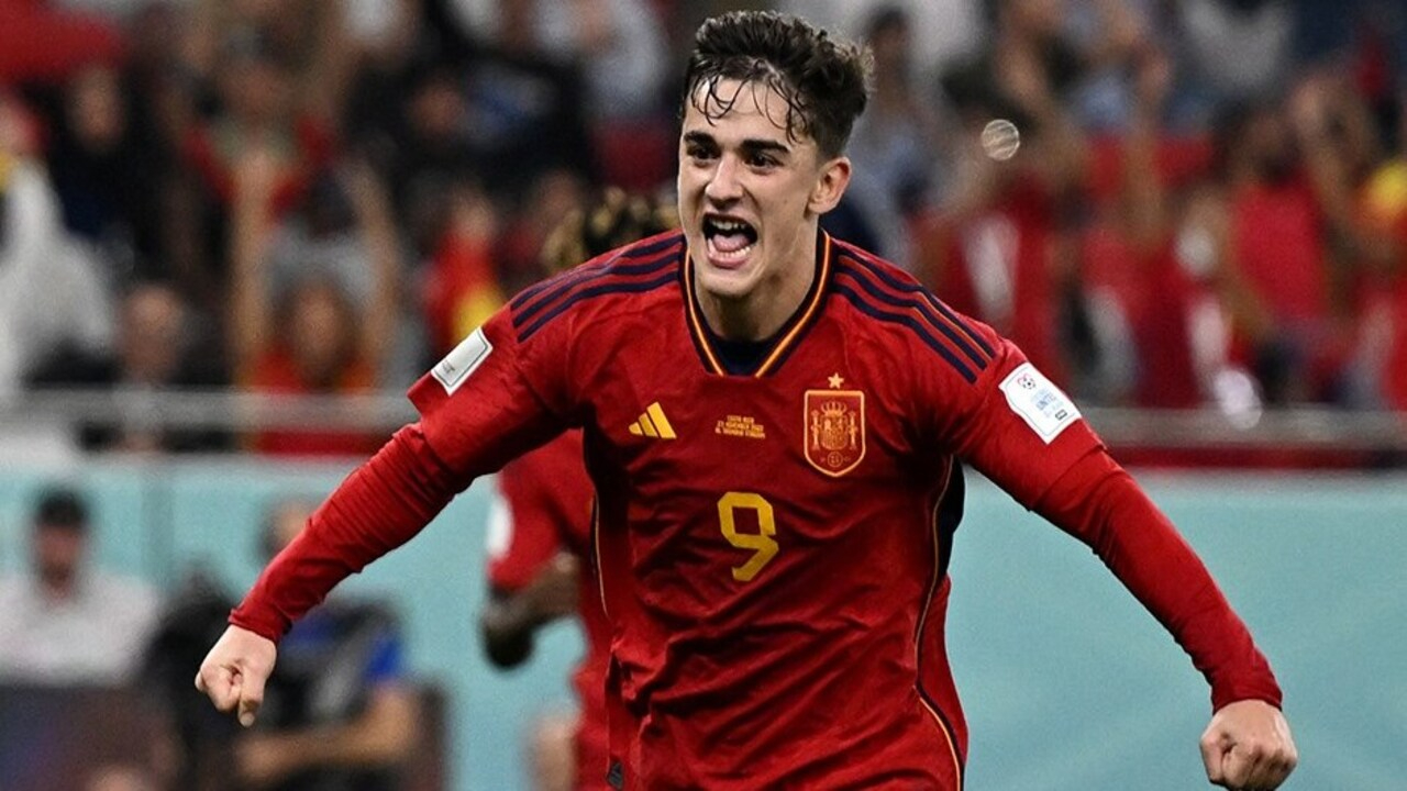 Pele'den sonra bir ilk... İspanyol oyuncu Gavi Dünya Kupası tarihine geçti!