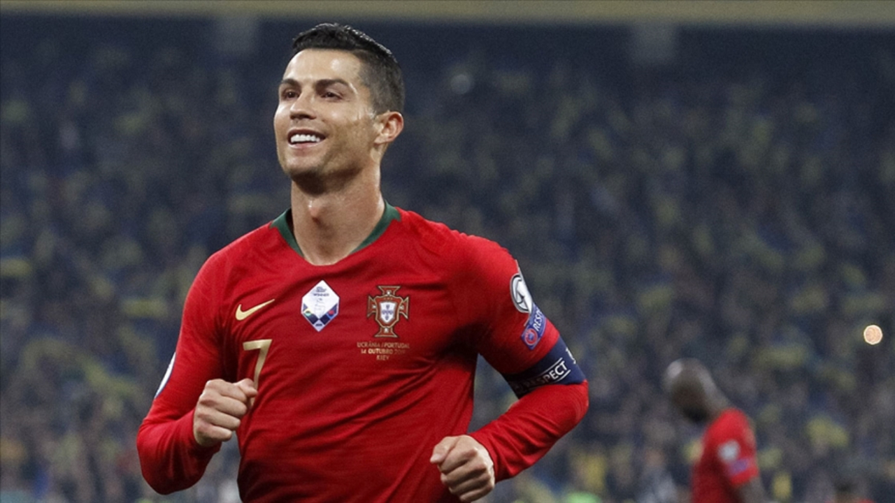 Ronaldo saatindeki detayla gideceği takımı açık etti!