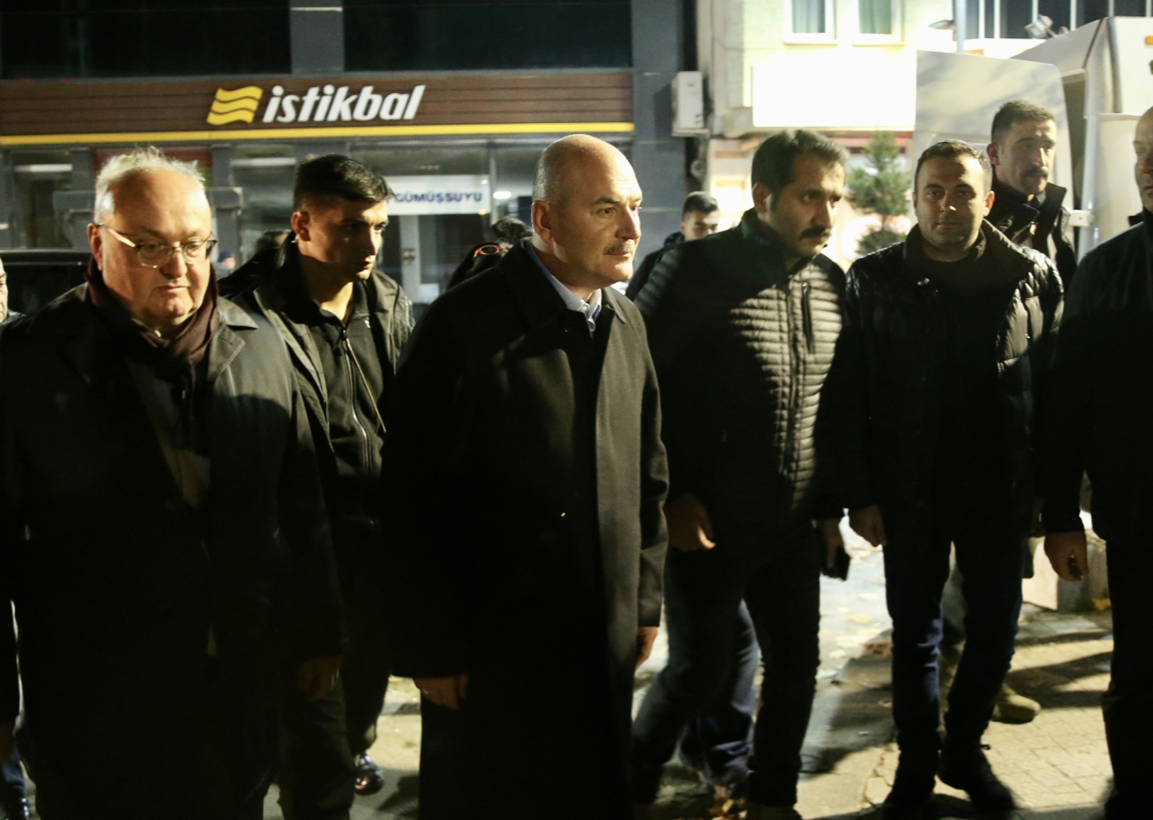 Bakan Soylu deprem bölgesinde: Milletimizin emrine amadeyiz